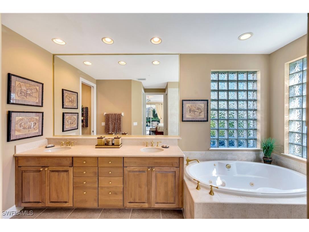 2654 Bolero Drive #8-1 Naples FL 34109 225019197 image21