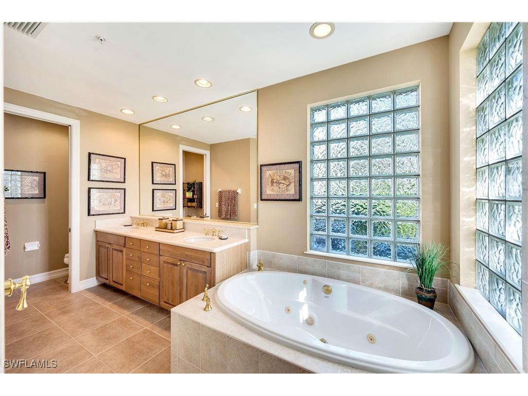 2654 Bolero Drive #8-1 Naples FL 34109 225019197 image23