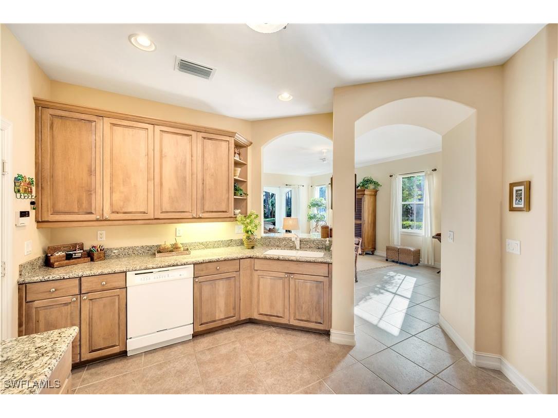 2654 Bolero Drive #8-1 Naples FL 34109 225029512 image17