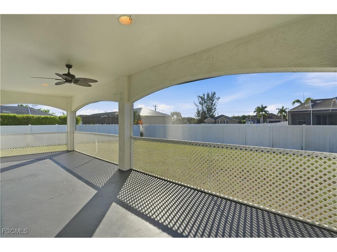 2654 SW 32nd Street Cape Coral FL 33914 2025023147 image35