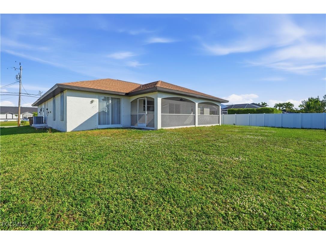 2654 SW 32nd Street Cape Coral FL 33914 2025023147 image39