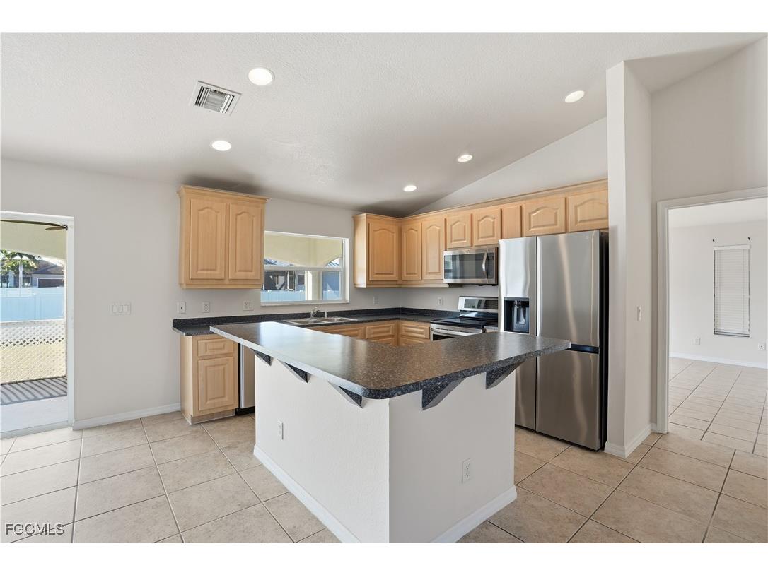 2654 SW 32nd Street Cape Coral FL 33914 2025023147 image6