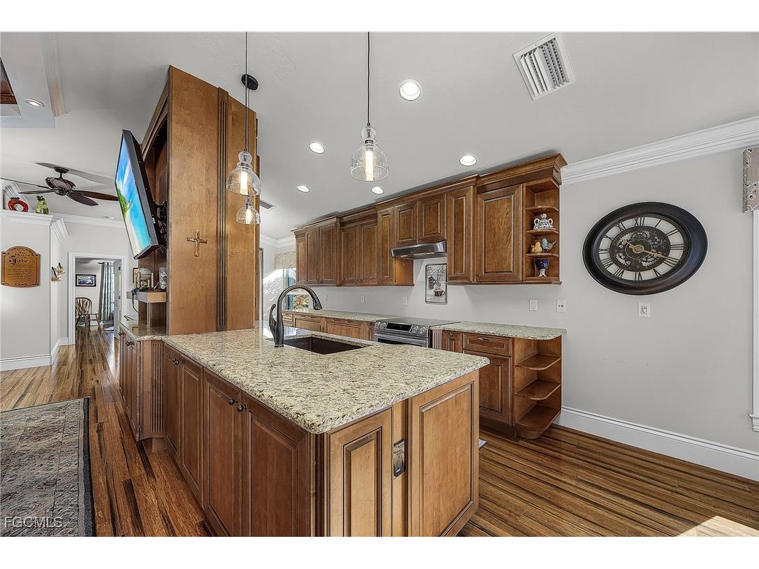 2656 Astwood Court Cape Coral FL 33991 2025025471 image16