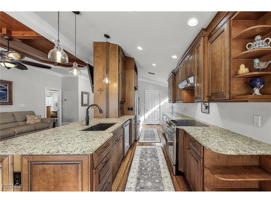 2656 Astwood Court Cape Coral FL 33991 2025025471 image17