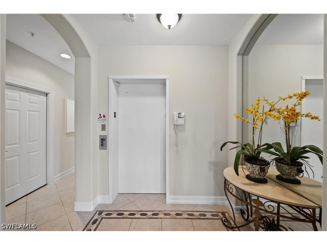 2658 Bolero Drive #9-2 Naples FL 34109 226014435 image9