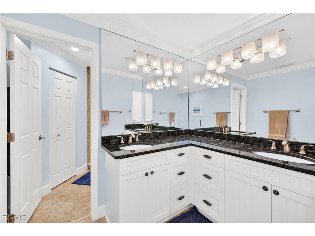 2659 W Gulf Drive #C201 Sanibel FL 33957 2026000247 image23