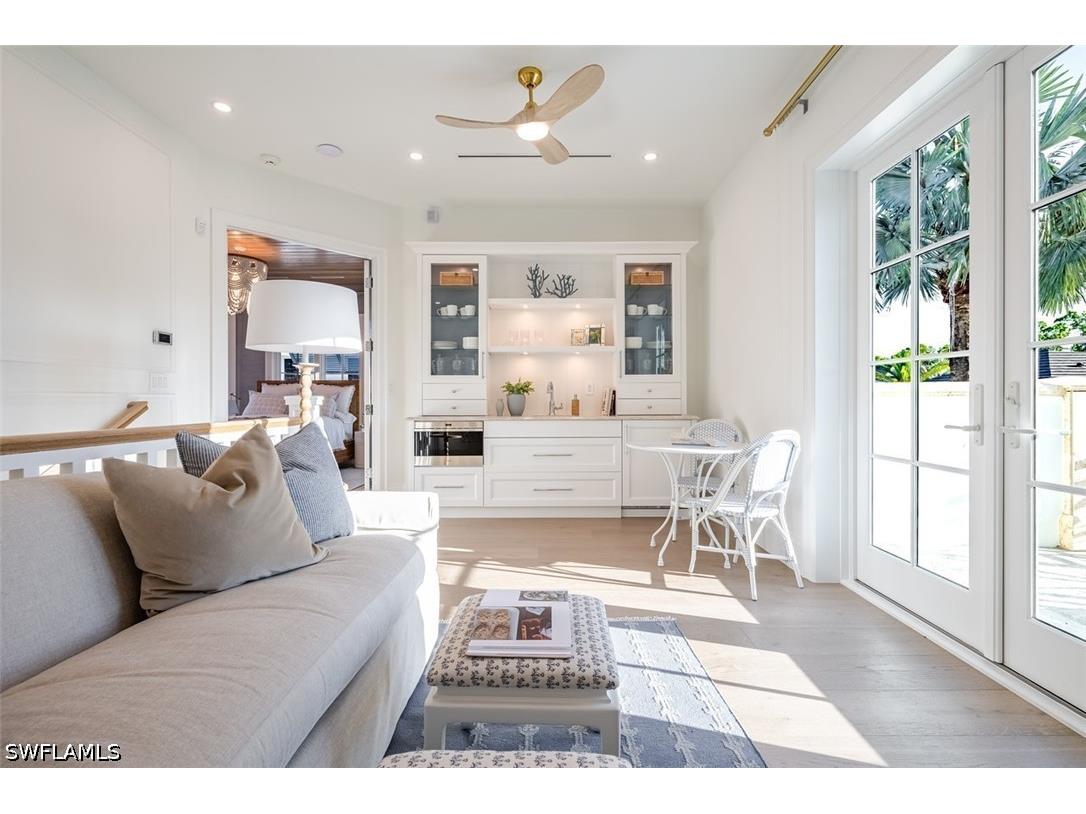266 15th Avenue S Naples FL 34102 226013767 image39