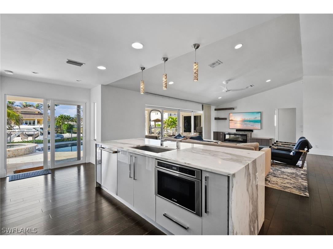 266 Egret Avenue Naples FL 34108 226007076 image15