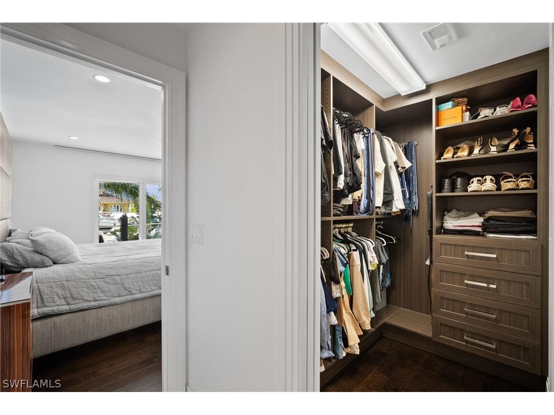 266 Egret Avenue Naples FL 34108 226007076 image28