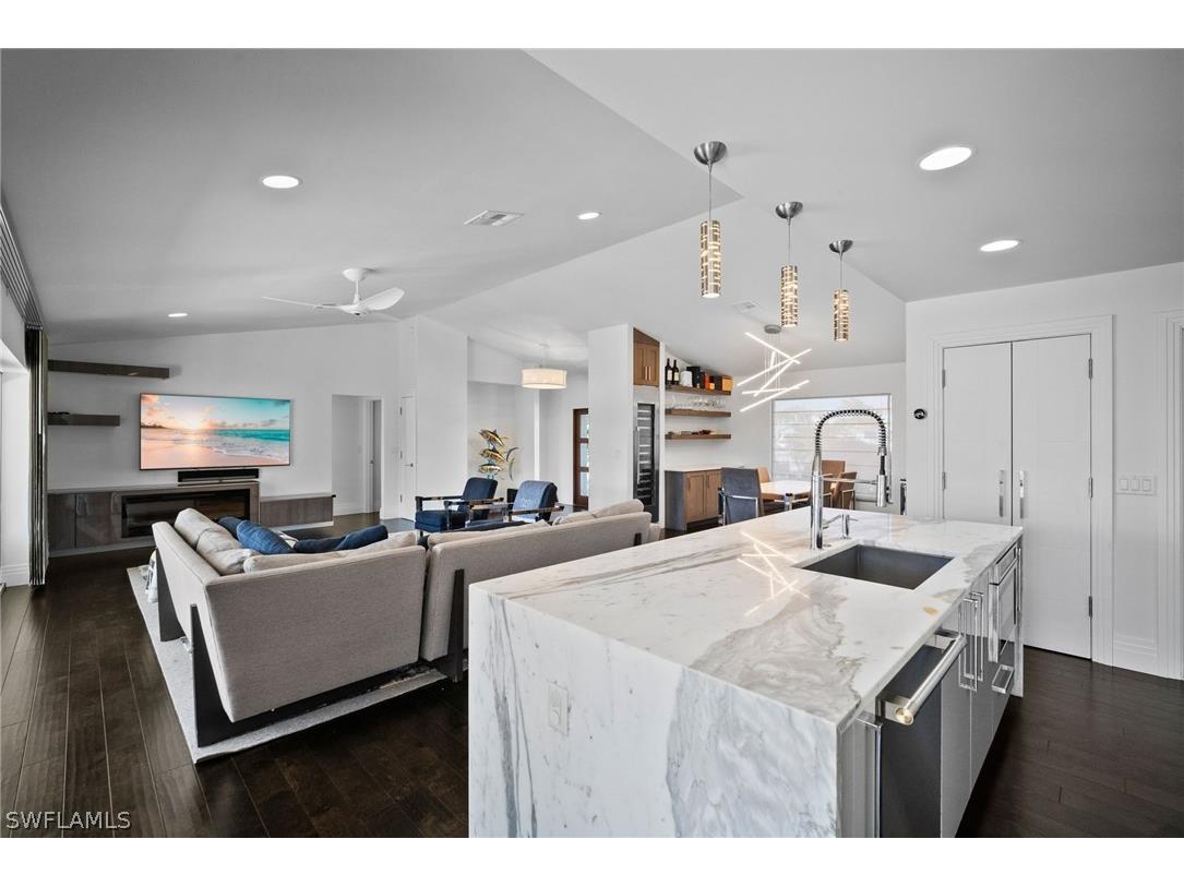 266 Egret Avenue Naples FL 34108 226007076 image5