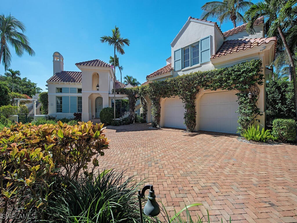 266 Little Harbour Lane Naples FL 34102 224097079 image1