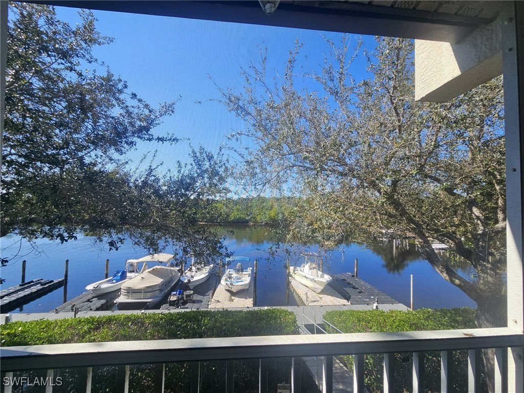 266 Newport Drive #310 Naples FL 34114 225084622 image1