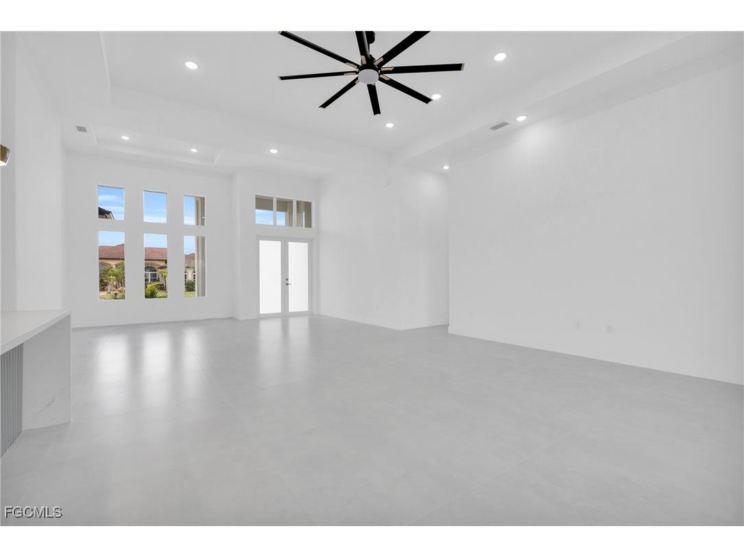 266 W Pine Valley Lane Rotonda West FL 33947 2025020540 image21