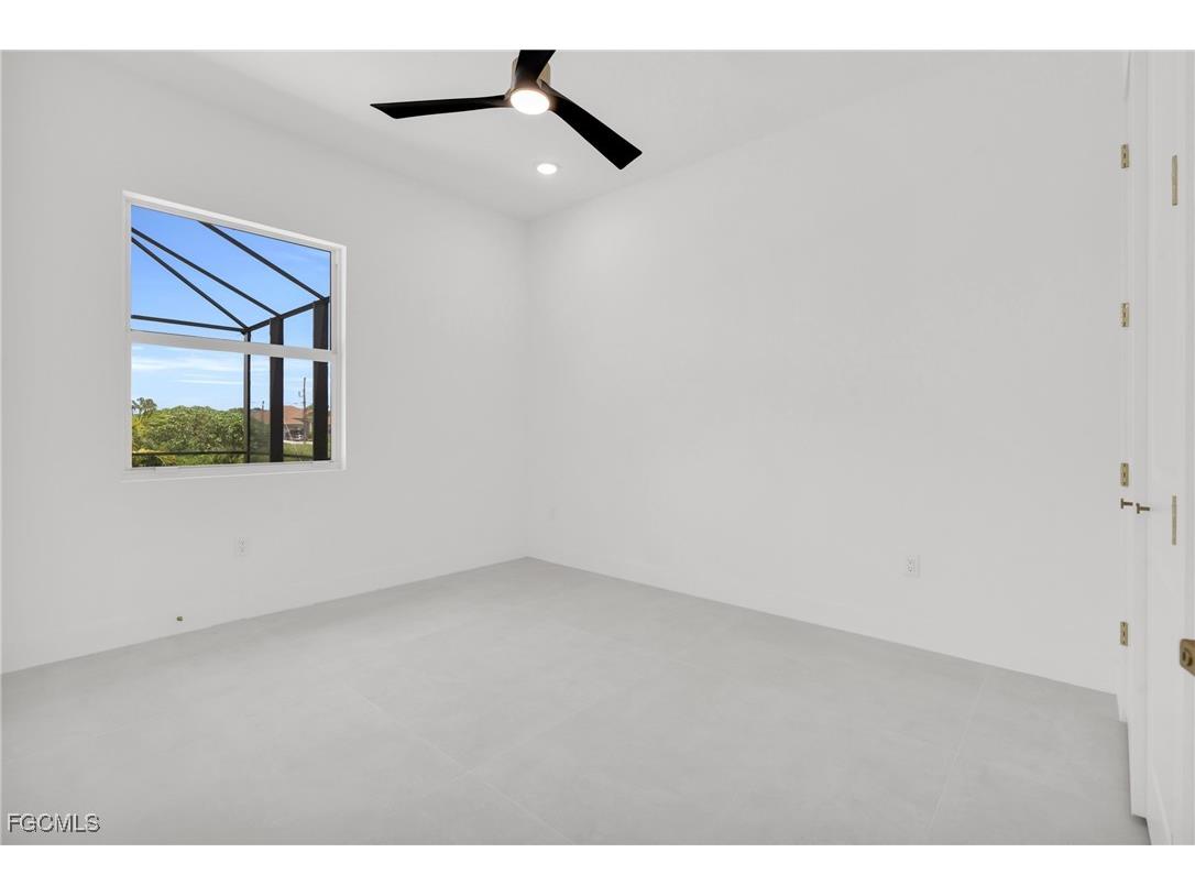 266 W Pine Valley Lane Rotonda West FL 33947 2025020540 image29