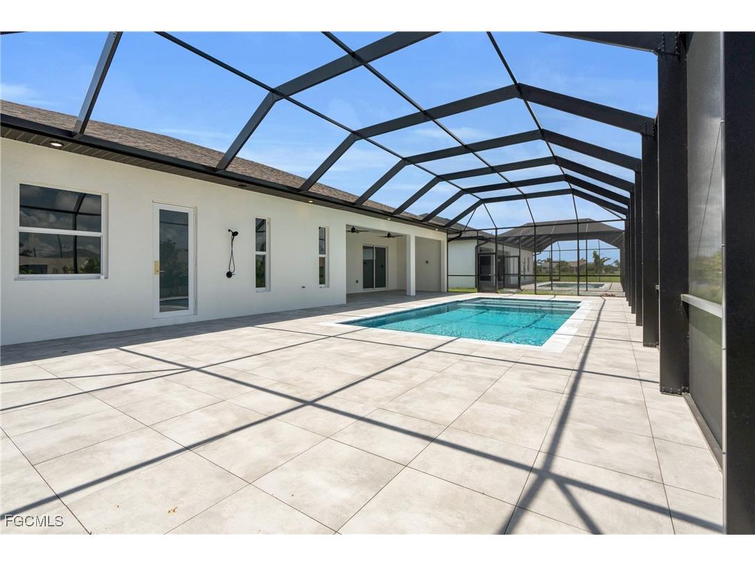 266 W Pine Valley Lane Rotonda West FL 33947 2025020540 image37