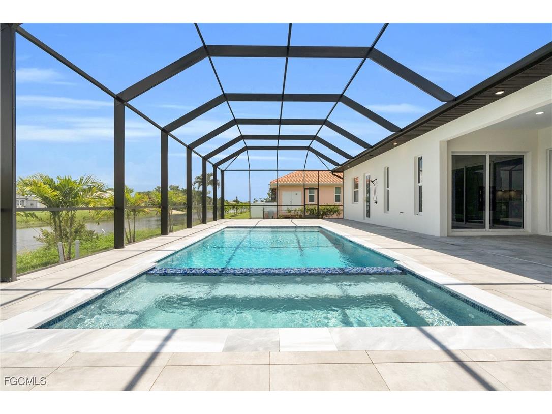 266 W Pine Valley Lane Rotonda West FL 33947 2025020540 image38