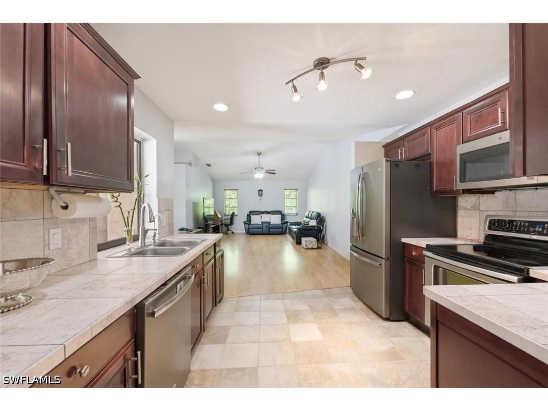 2660 16th Avenue NE Naples FL 34120 226017497 image9