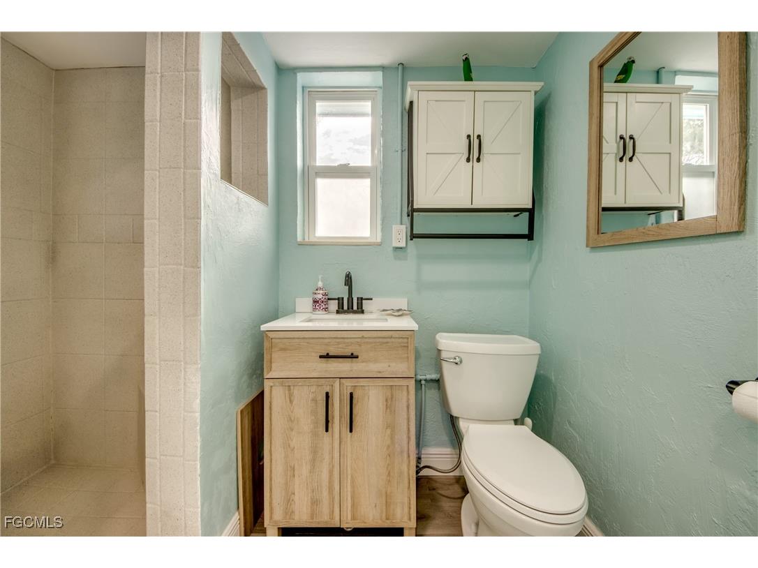 2660 Date Street Saint James City FL 33956 2025008977 image28