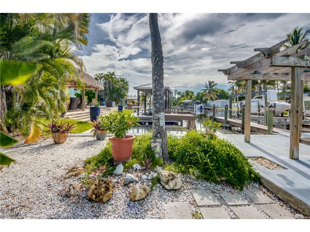 2660 Date Street Saint James City FL 33956 2025008977 image35