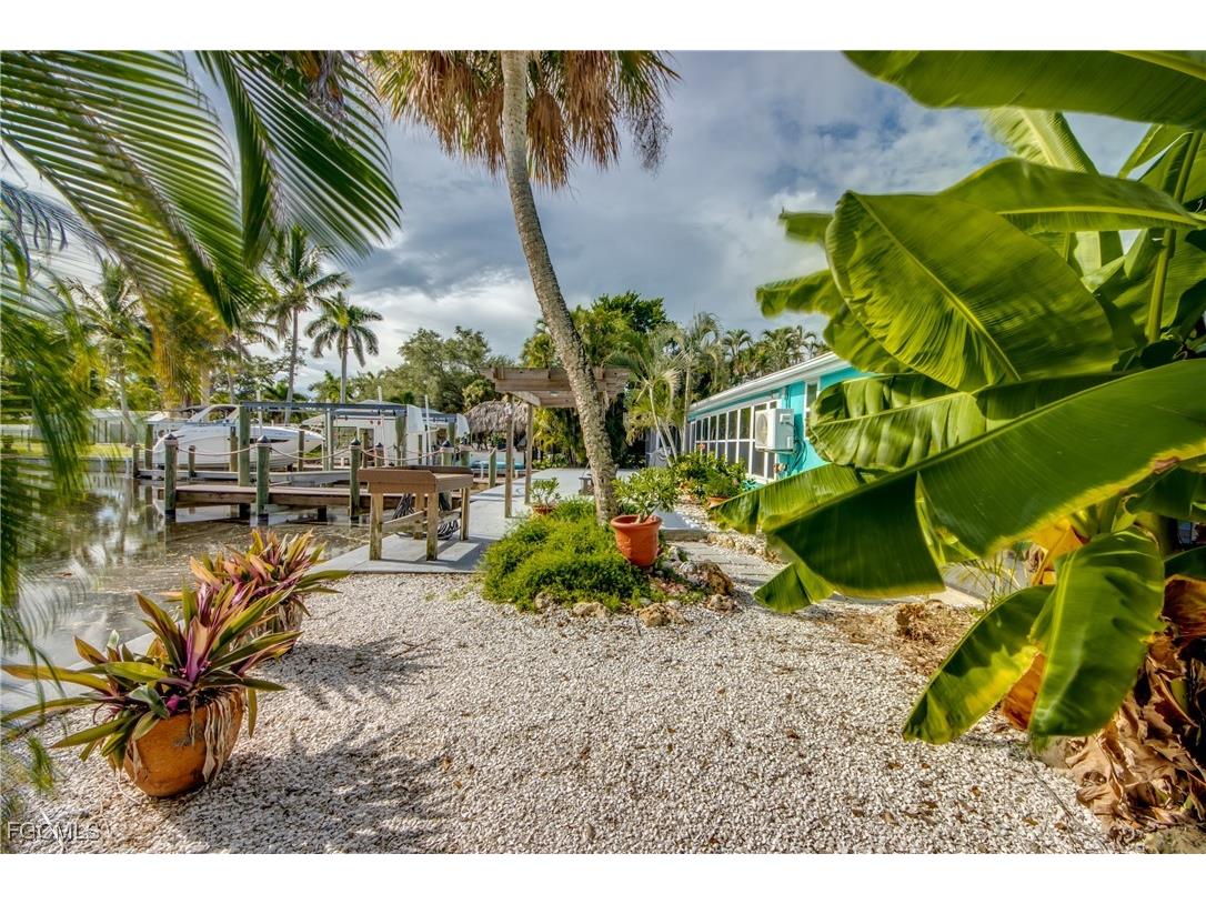 2660 Date Street Saint James City FL 33956 2025008977 image36