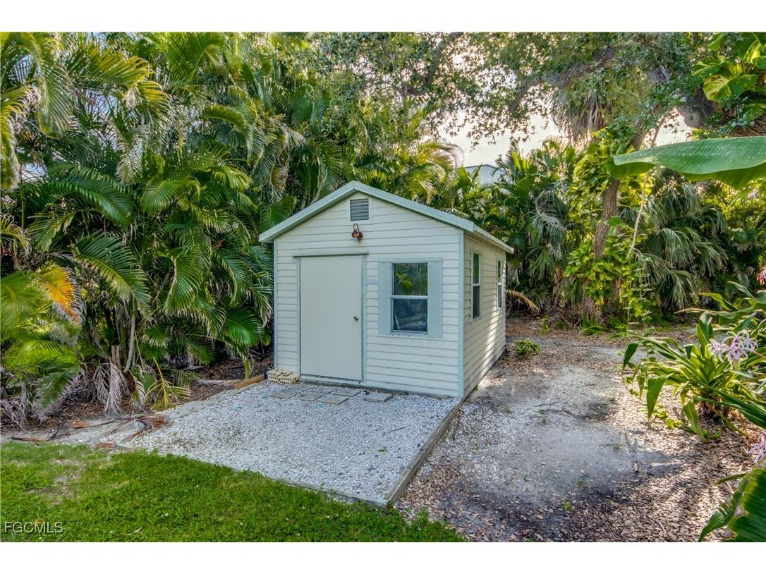 2660 Date Street Saint James City FL 33956 2025008977 image39