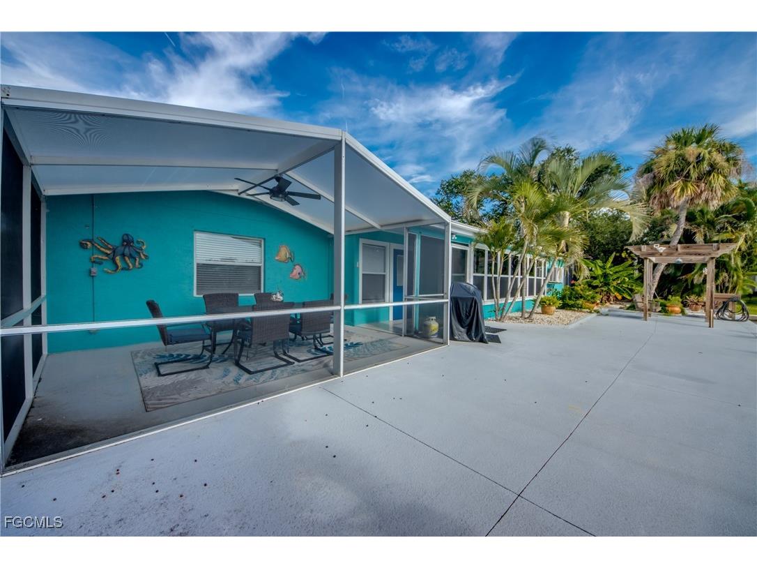 2660 Date Street Saint James City FL 33956 2025008977 image40