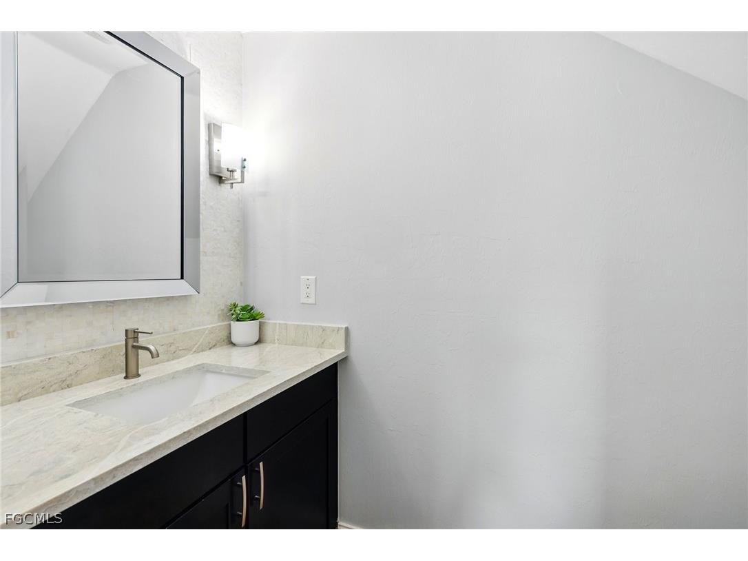 2660 Stonyhill Court Cape Coral FL 33993 225042066 image14