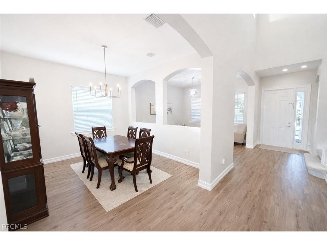 2660 Stonyhill Court Cape Coral FL 33993 225042066 image5
