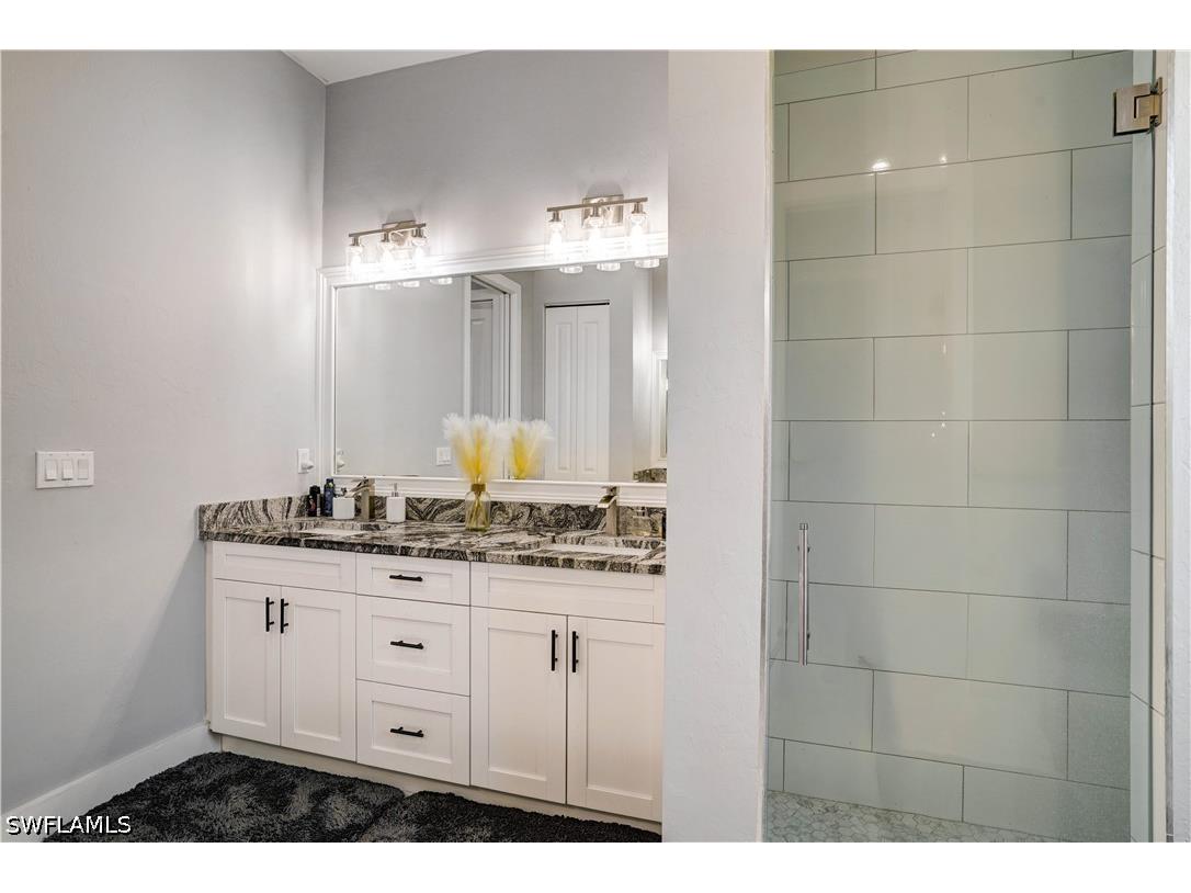 2661 43rd Avenue NE Naples FL 34120 226017784 image15