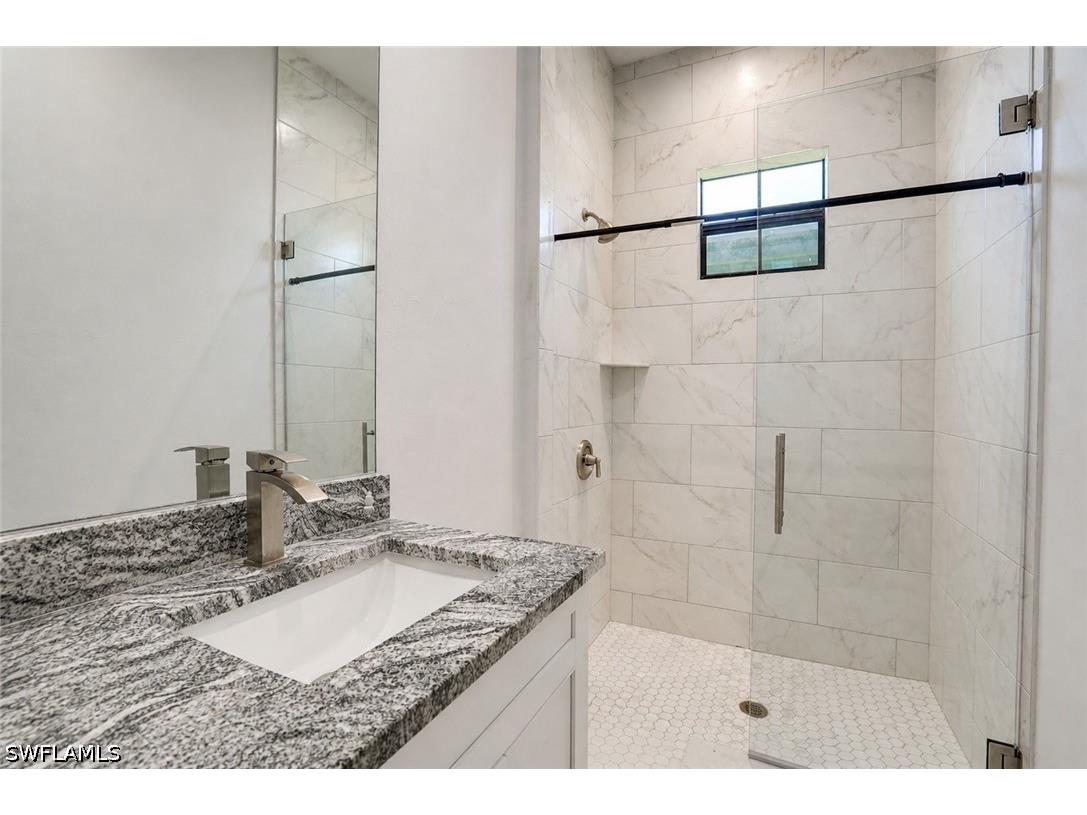2661 43rd Avenue NE Naples FL 34120 226017784 image17