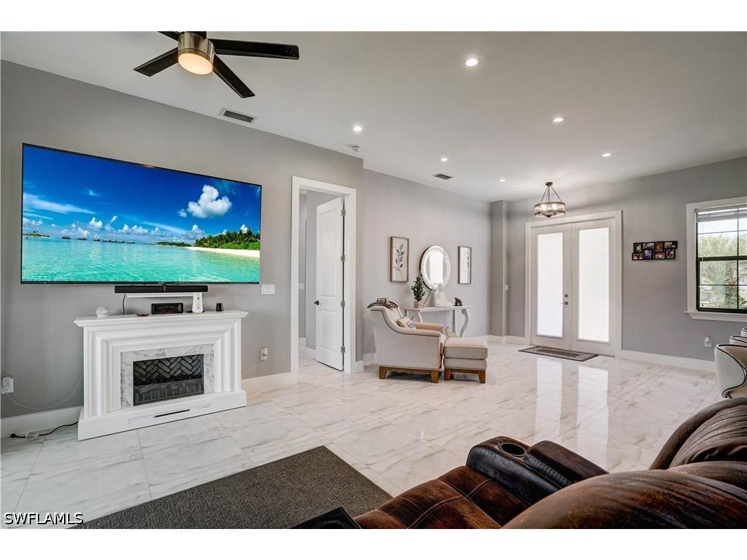 2661 43rd Avenue NE Naples FL 34120 226017784 image3