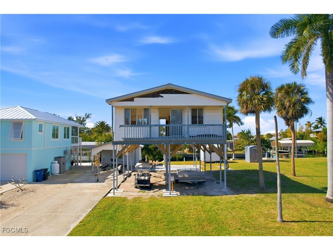 2661 Bamboo Street Saint James City FL 33956 2026003721 image1