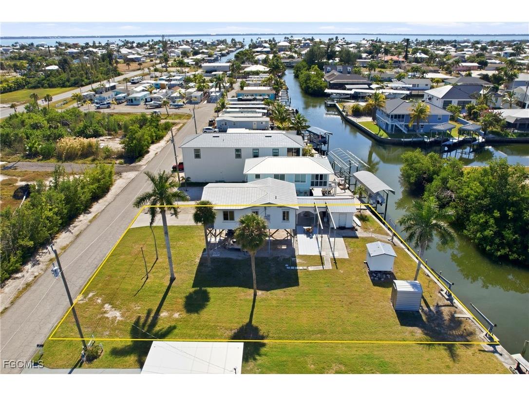 2661 Bamboo Street Saint James City FL 33956 2026003721 image12