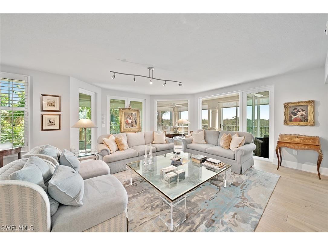 2661 Wulfert Road #5 Sanibel FL 33957 223025930 image1