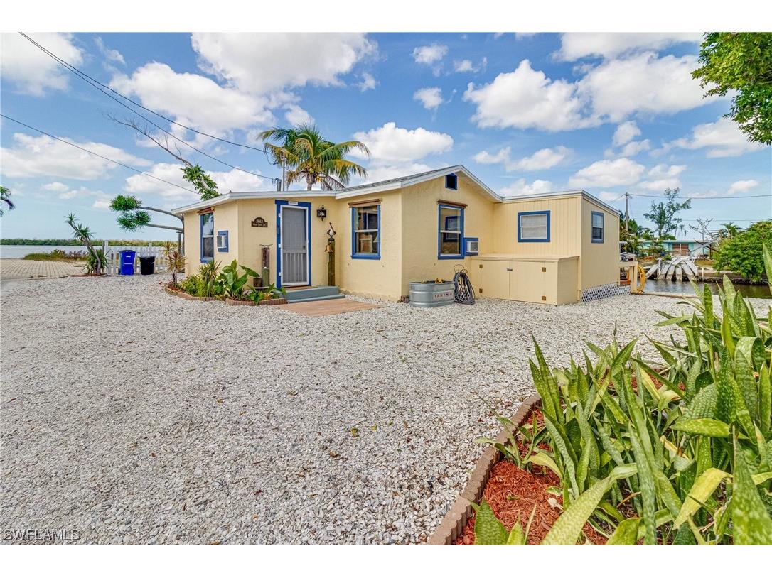 2662 Coco Plum Drive Matlacha FL 33993 223064165 image1