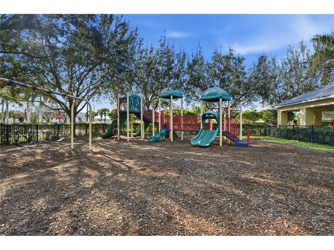 2662 Scarlet Way Naples FL 34120 2026000472 image41