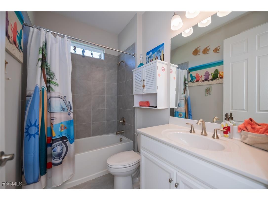 2663 SW 32nd Street Cape Coral FL 33914 2025009274 image12