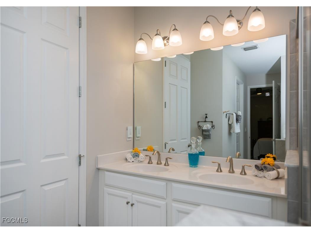 2663 SW 32nd Street Cape Coral FL 33914 2025009274 image34