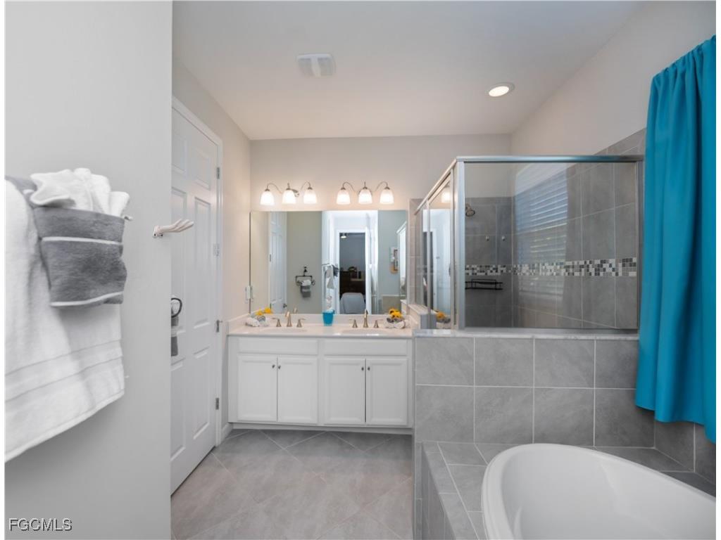 2663 SW 32nd Street Cape Coral FL 33914 2025009274 image4