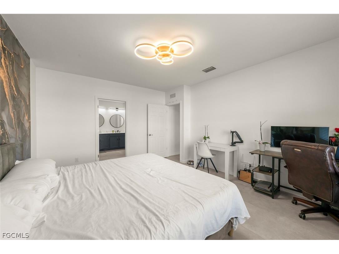 26640 Saville Avenue Bonita Springs FL 34135 2025021868 image20