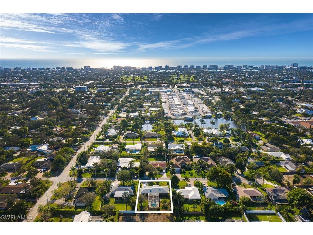 2666 13th Street N Naples FL 34103 223024557 image1