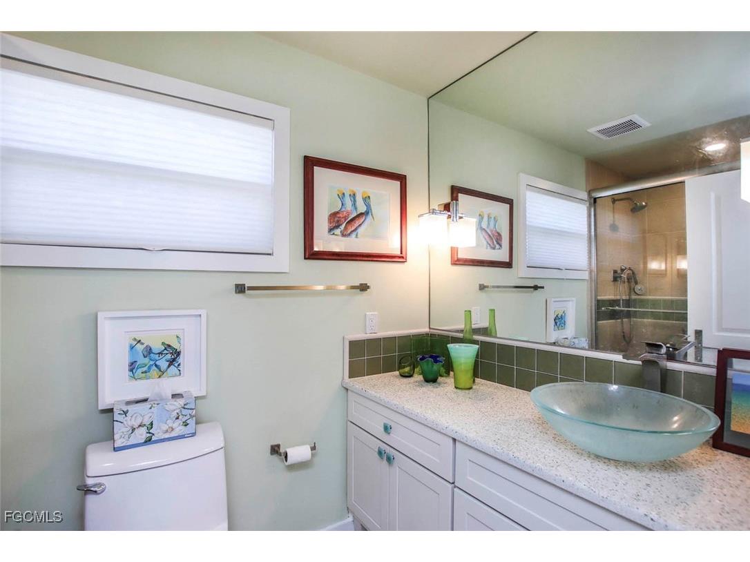 2667 Coconut Drive Sanibel FL 33957 2025019436 image11