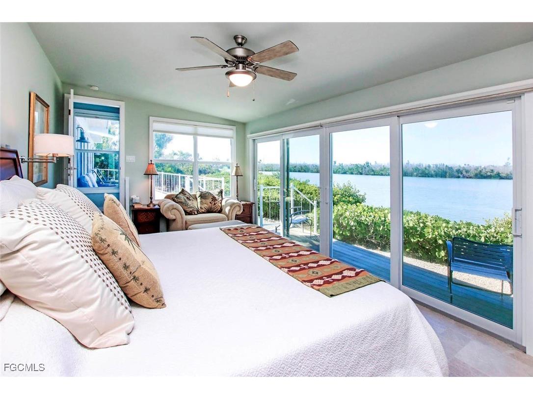 2667 Coconut Drive Sanibel FL 33957 2025019436 image18