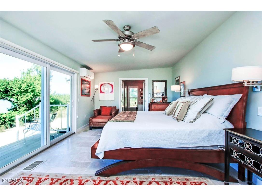 2667 Coconut Drive Sanibel FL 33957 2025019436 image20