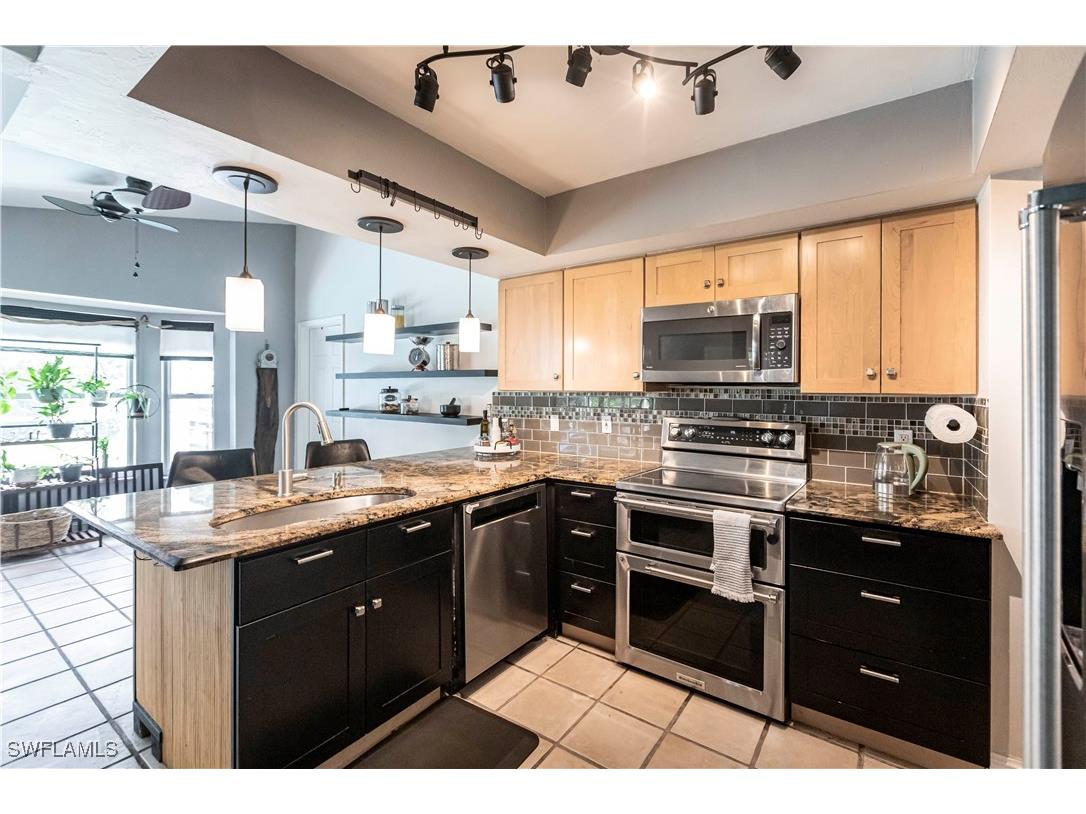 2667 River Reach Drive Naples FL 34104 225066369 image2