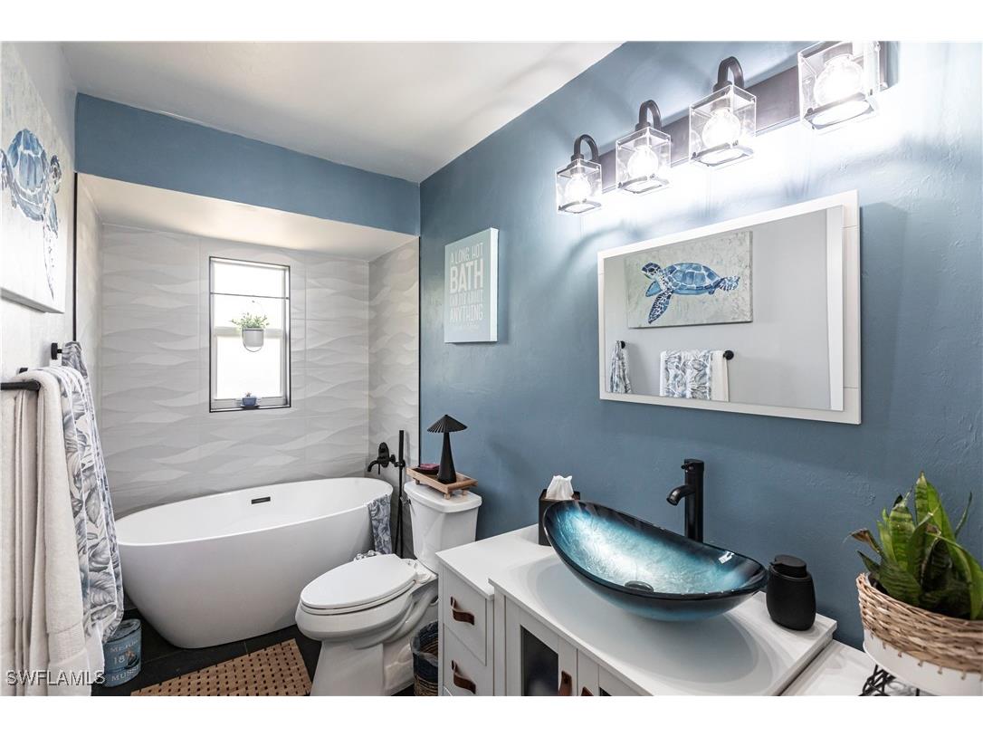 2667 River Reach Drive Naples FL 34104 225066369 image22