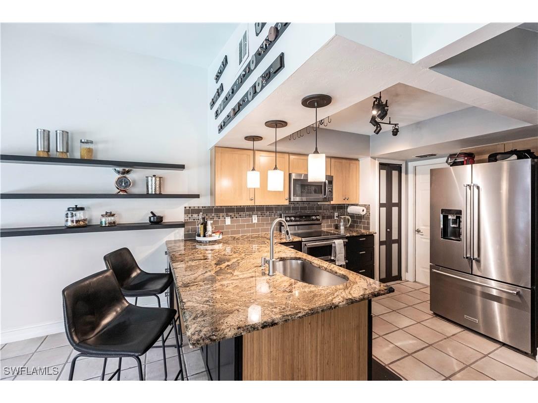 2667 River Reach Drive Naples FL 34104 225066369 image5