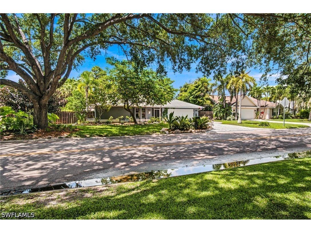 2667 River Reach Drive Naples FL 34104 226023693 image2