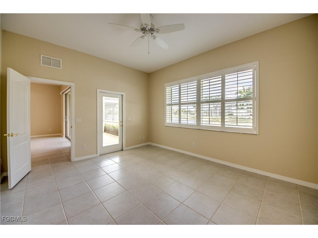 2667 Sunset Lake Drive Cape Coral FL 33909 2025012569 image26