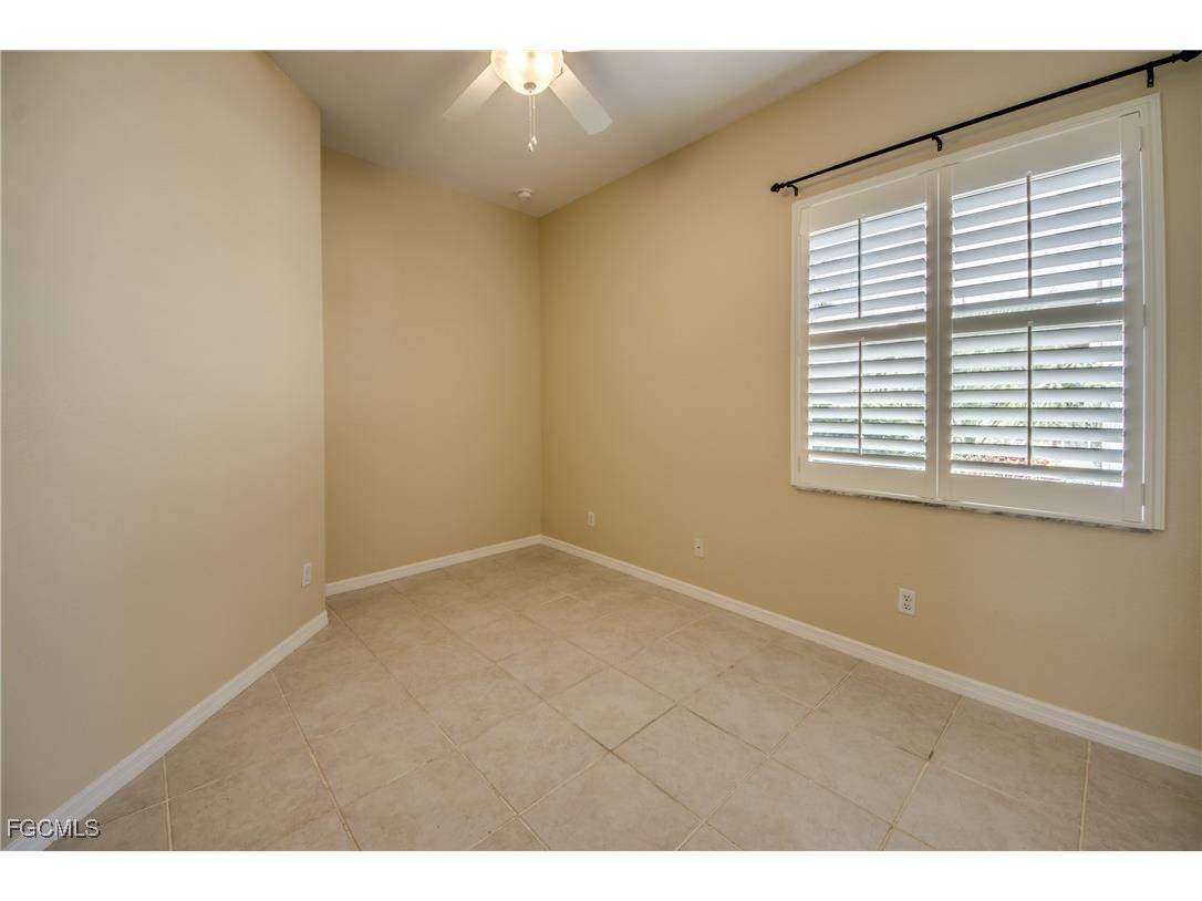 2667 Sunset Lake Drive Cape Coral FL 33909 2025012569 image34